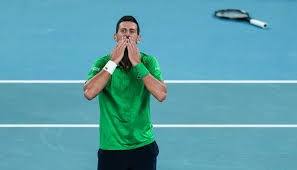 阿尔瓦雷斯本赛季已打入20球，超过上赛季在曼城的进球数